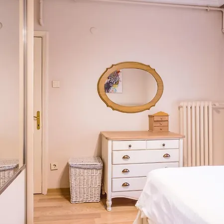 Charming Flat W Balcony 5 Min To Zorlu Center Appartement